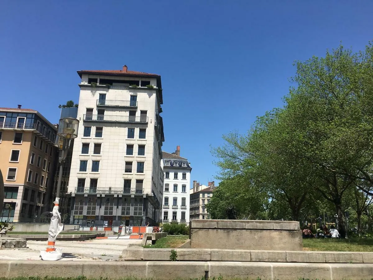 Le Calme De L'Opera. Apartment Lyon