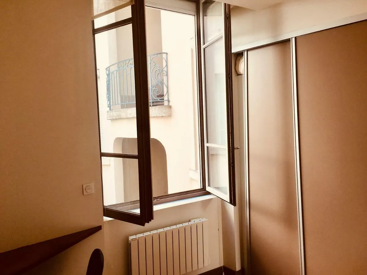 Le Calme De L'Opera. Apartment Lyon
